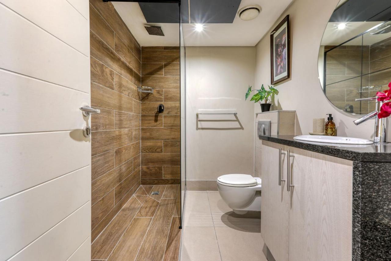 Authentic Cape Town Apartment Near The Waterfront Екстериор снимка