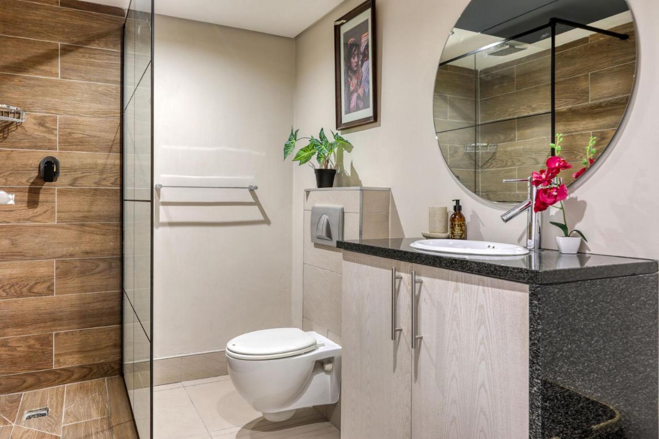 Authentic Cape Town Apartment Near The Waterfront Екстериор снимка