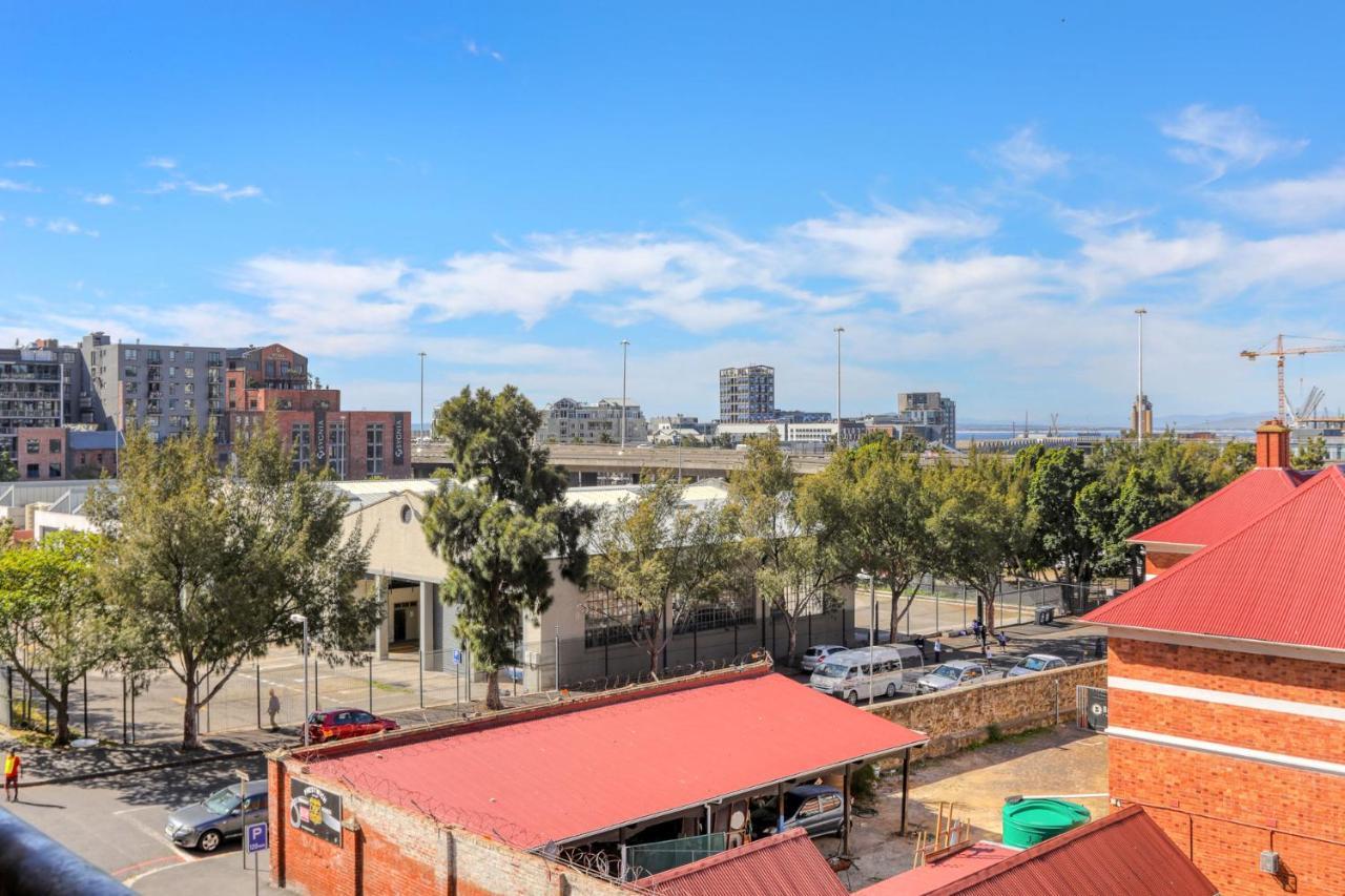 Authentic Cape Town Apartment Near The Waterfront Екстериор снимка