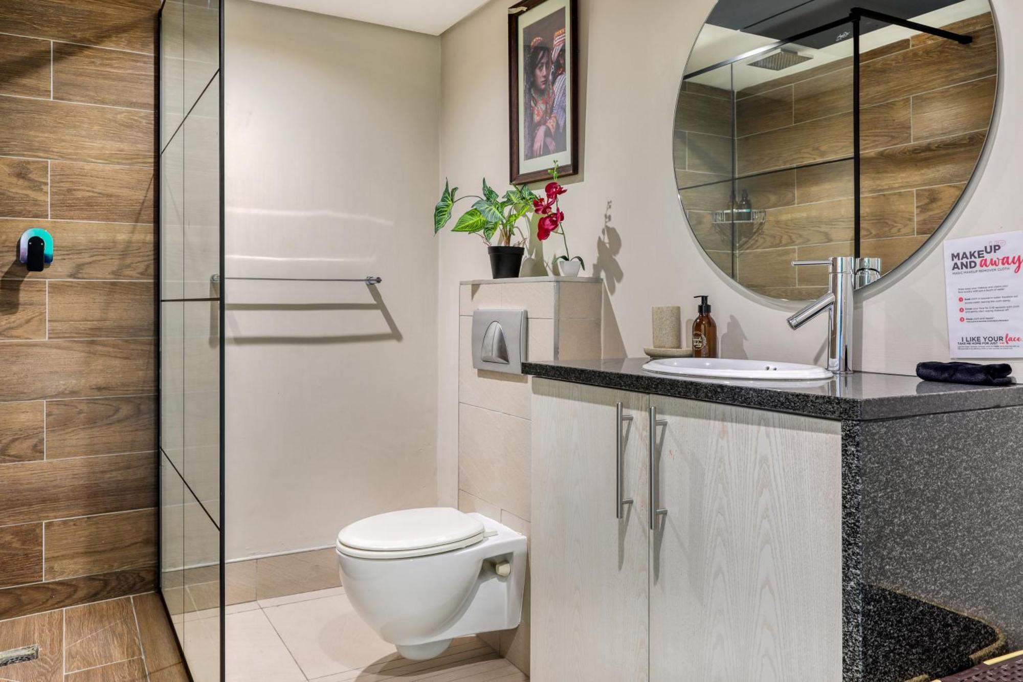 Authentic Cape Town Apartment Near The Waterfront Екстериор снимка